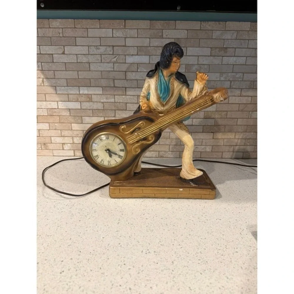 Vintage Elvis Bust‎ Chalkware Mantel Clock Guitar Working Landshire